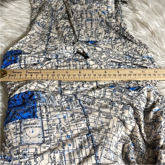 NWOT Urban Outfitters Amaya twist Y2k newspaper print bodycon cut out mini dress - Picture 10 of 10